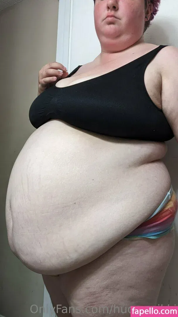 hucownikki Onlyfans Photo Gallery 