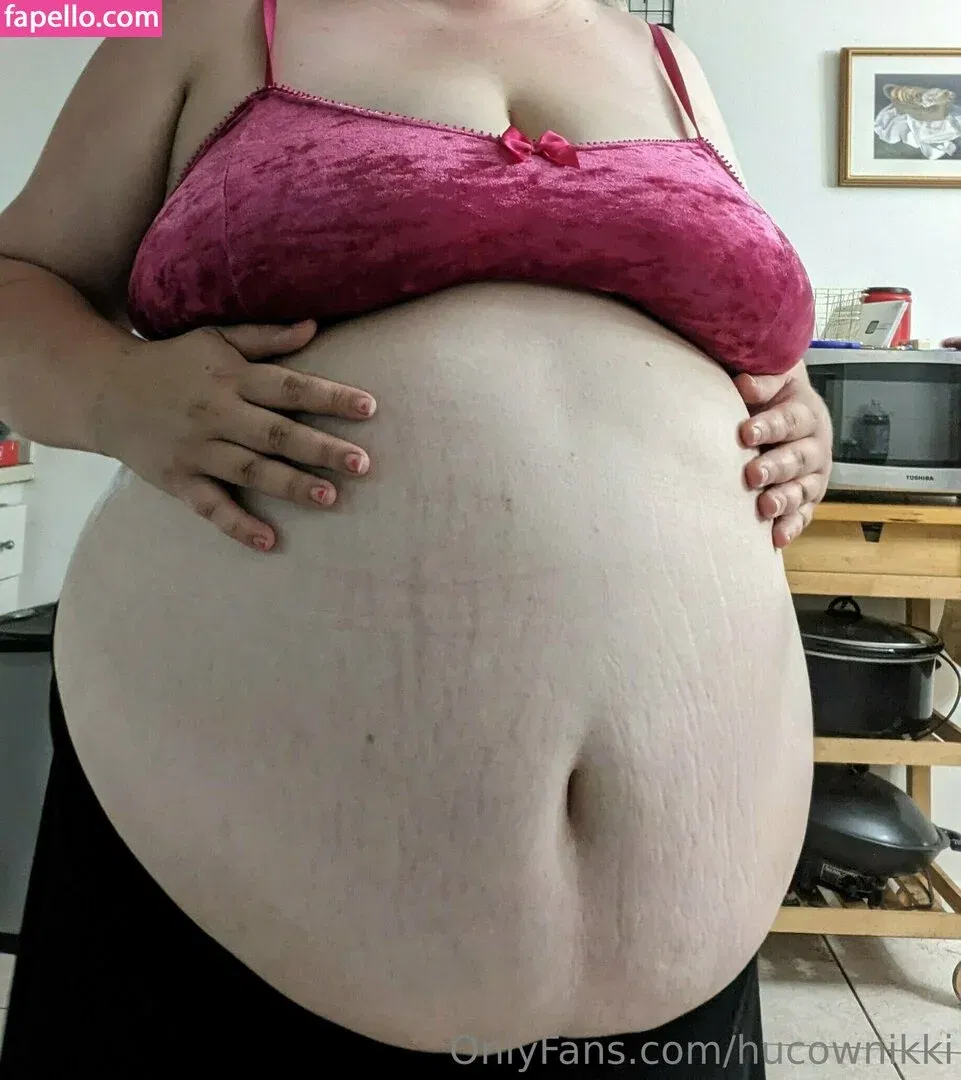 hucownikki Onlyfans Photo Gallery 