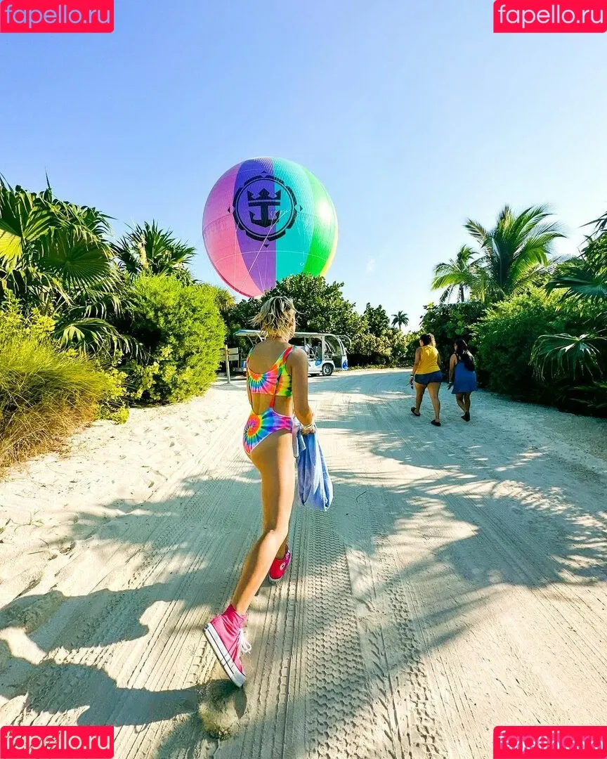 Jojo Siwa Onlyfans Photo Gallery 