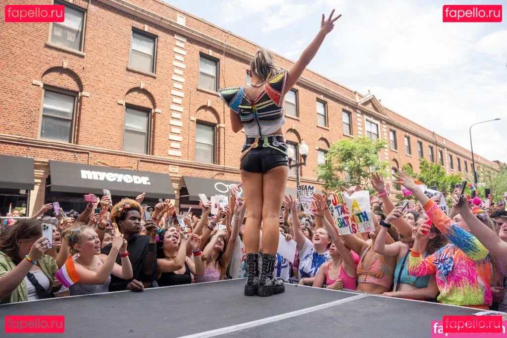 Jojo Siwa Onlyfans Photo Gallery 