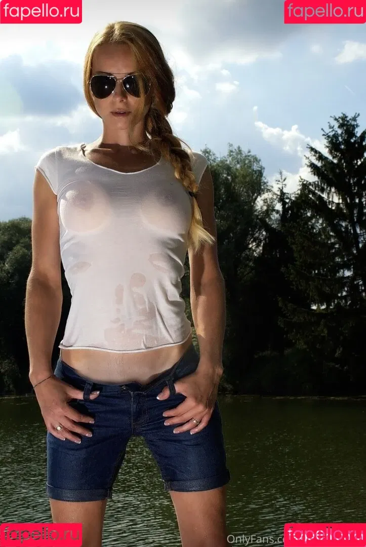 Nina Müller Onlyfans Photo Gallery 