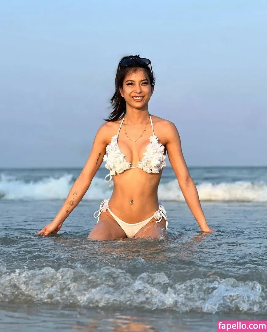 its.vanessasize Onlyfans Photo Gallery 