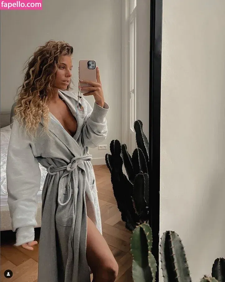 Debi Flügge Onlyfans Photo Gallery 