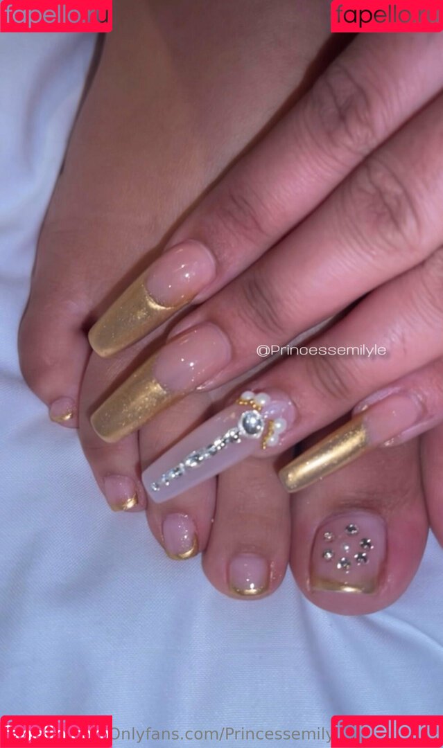 princessemily Onlyfans Photo Gallery 