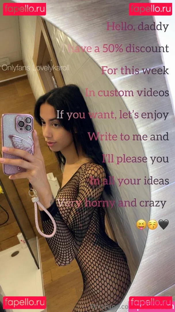 lovelykaroll Onlyfans Photo Gallery 