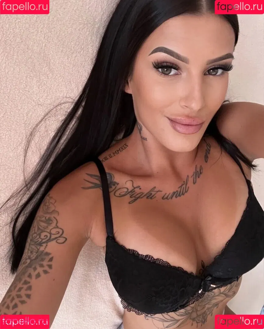 Geilenachbarin_21 Onlyfans Photo Gallery 