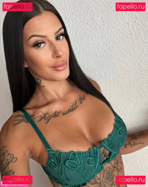 Geilenachbarin_21 Onlyfans Photo Gallery 