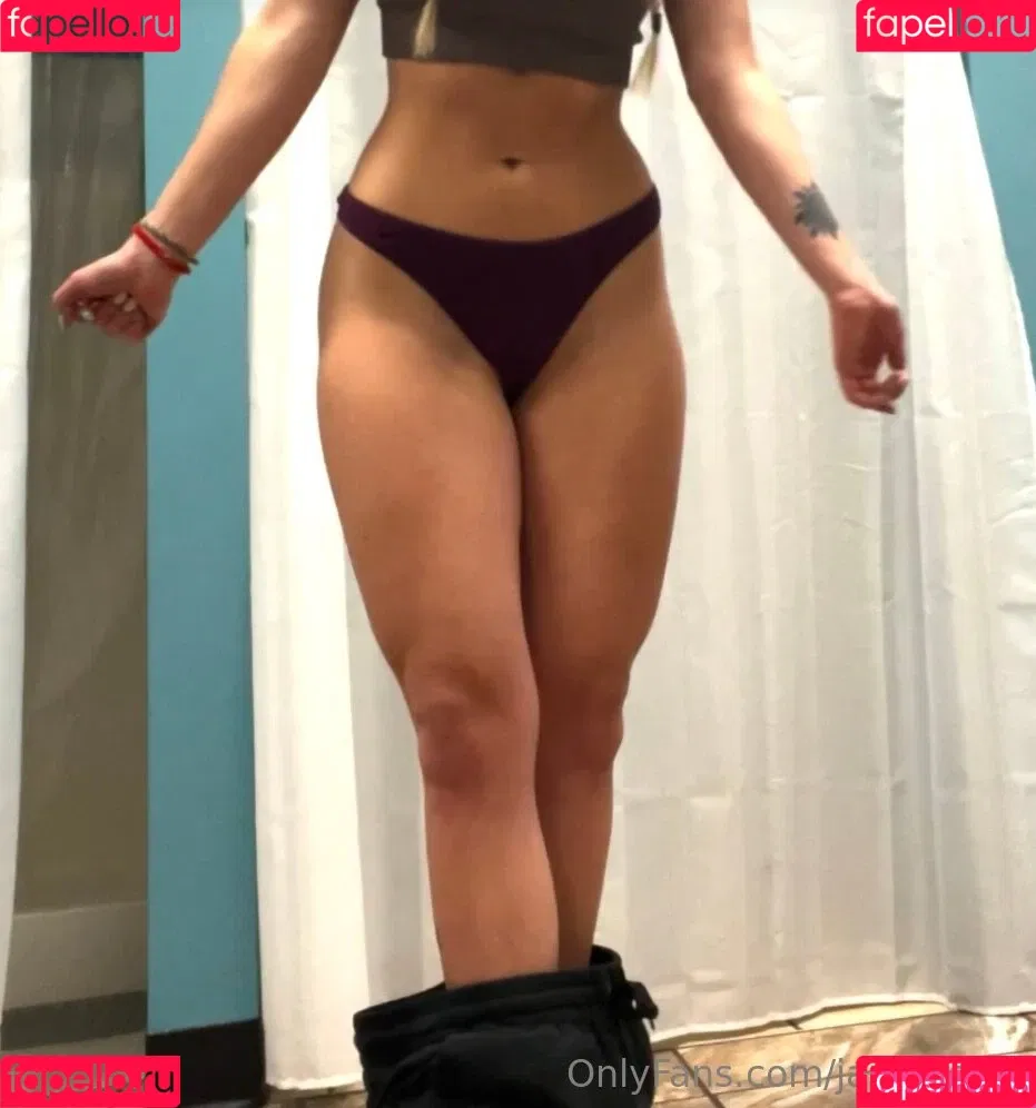 DakotaDivilla Onlyfans Photo Gallery 