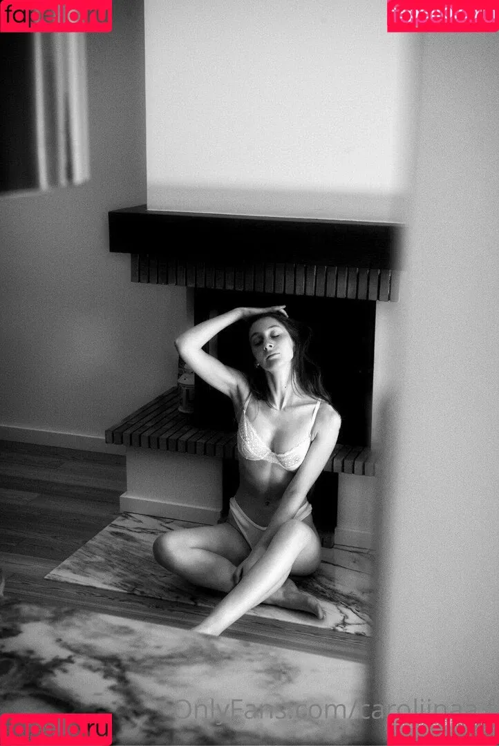 caroliinaa.f Onlyfans Photo Gallery 