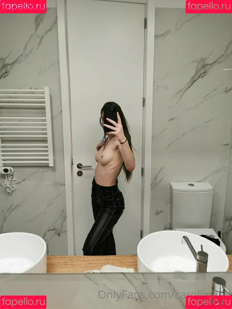 caroliinaa.f Onlyfans Photo Gallery 