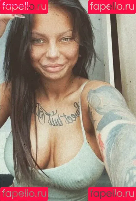 Hideg Vivi Onlyfans Photo Gallery 