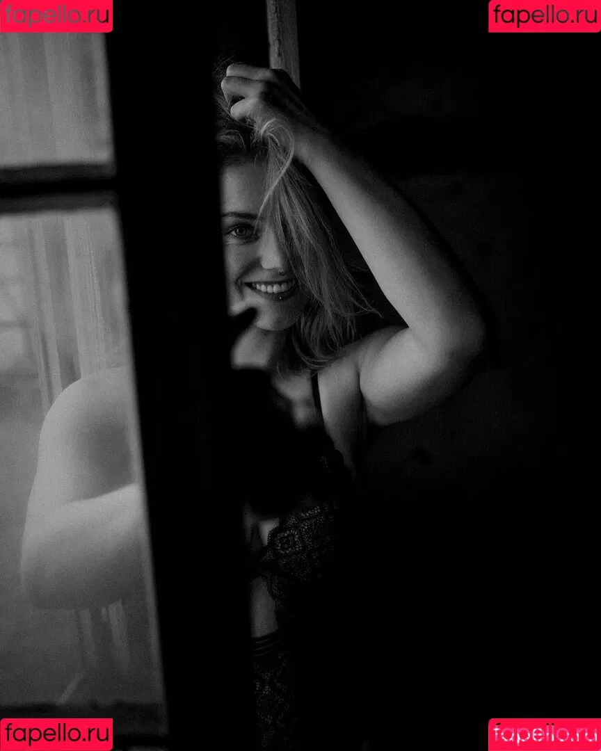 Is.mir.relativ Onlyfans Photo Gallery 
