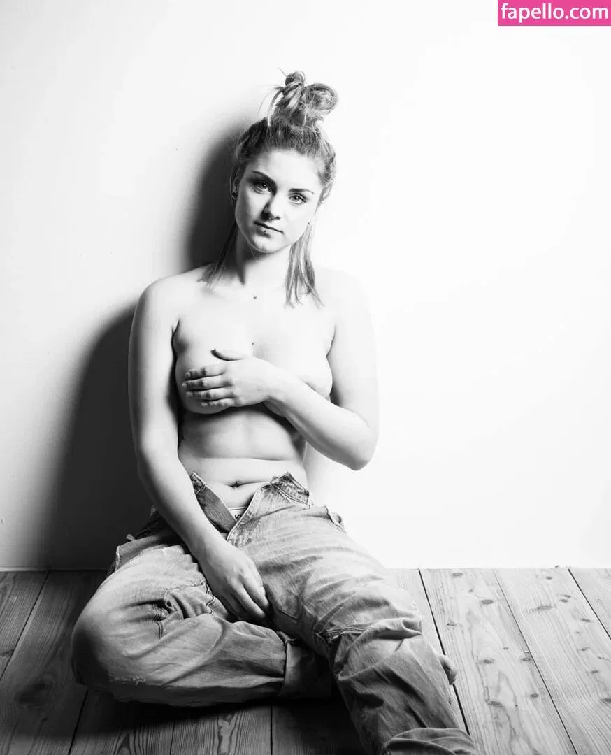 Is.mir.relativ Onlyfans Photo Gallery 