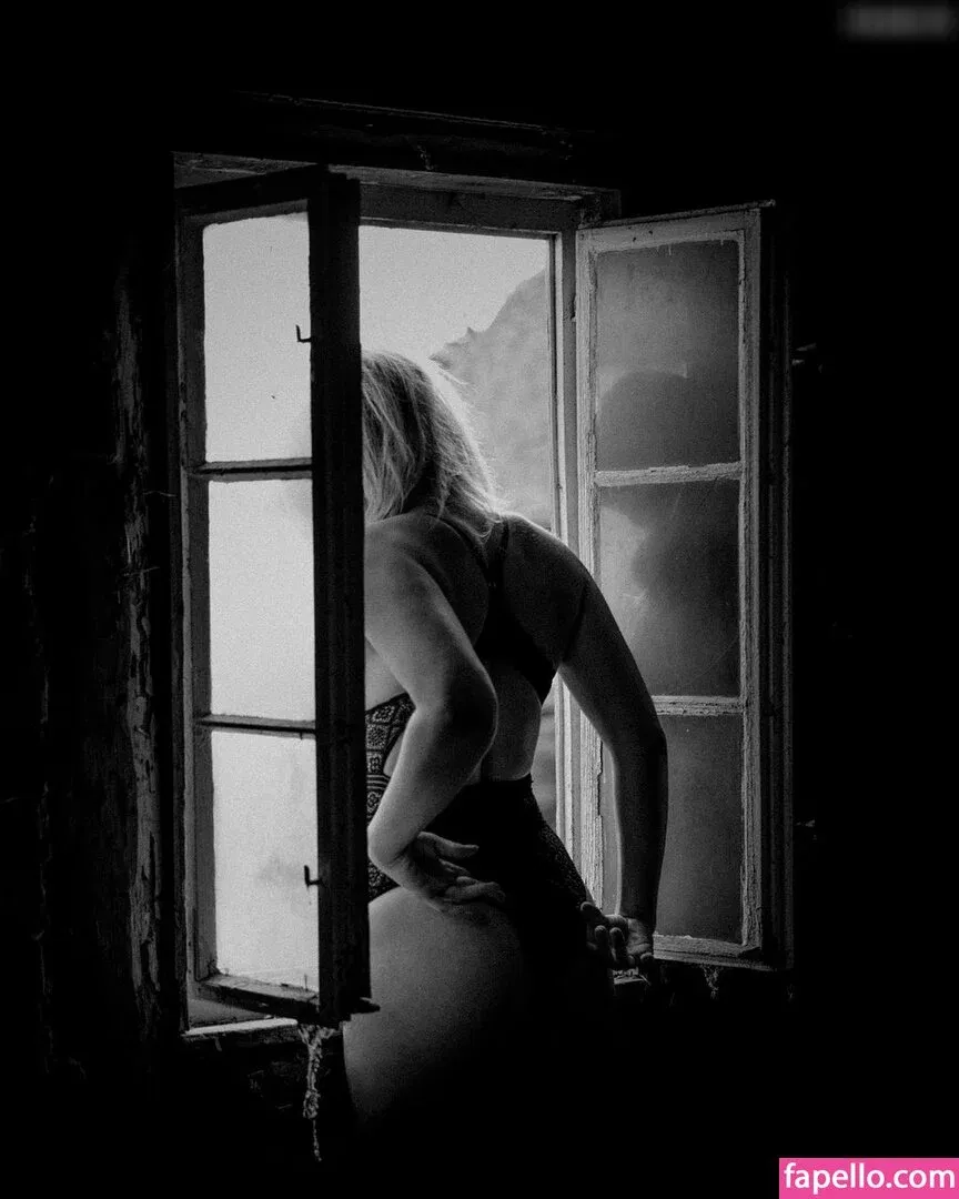 Is.mir.relativ Onlyfans Photo Gallery 