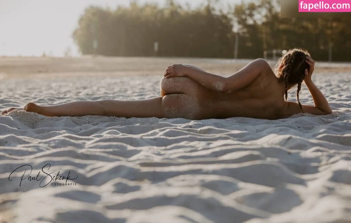 Is.mir.relativ Onlyfans Photo Gallery 