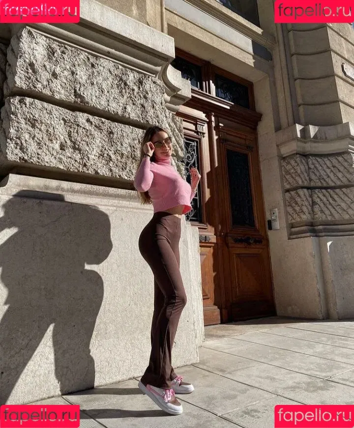 Elena Berri Onlyfans Photo Gallery 