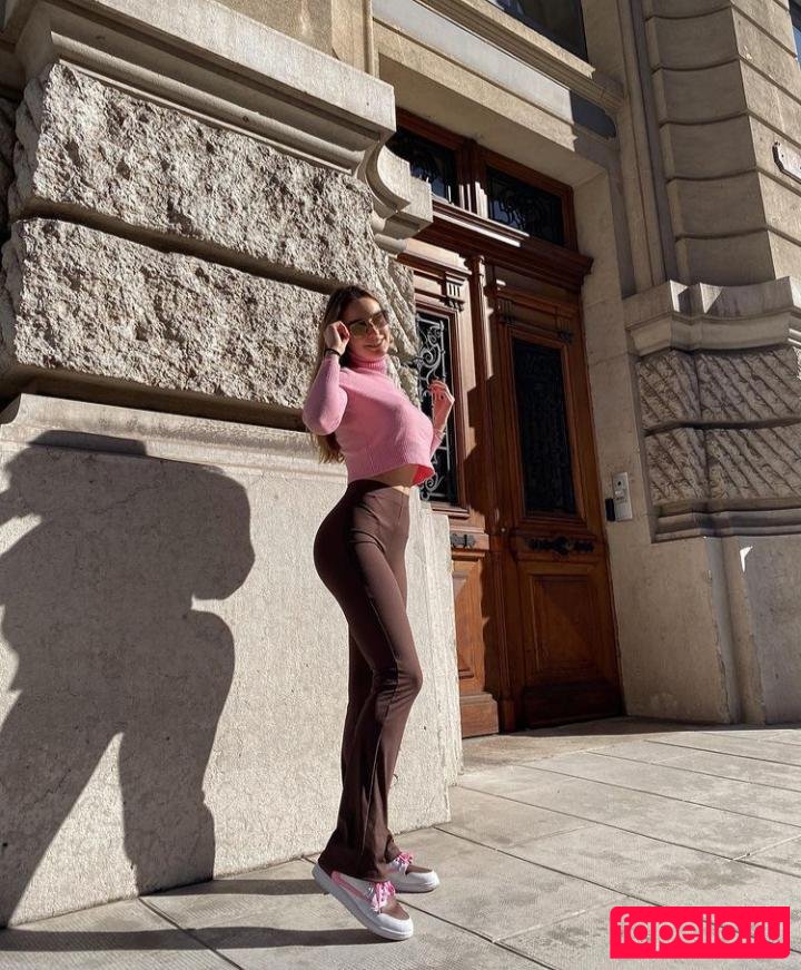Elena Berri Nude Onlyfans Photo 17