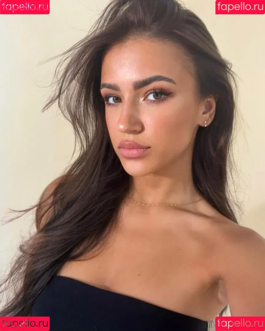 Joelle Marie Jaracz Onlyfans Photo Gallery 