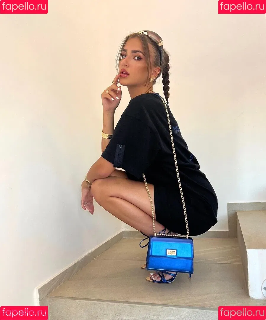Joelle Marie Jaracz Onlyfans Photo Gallery 
