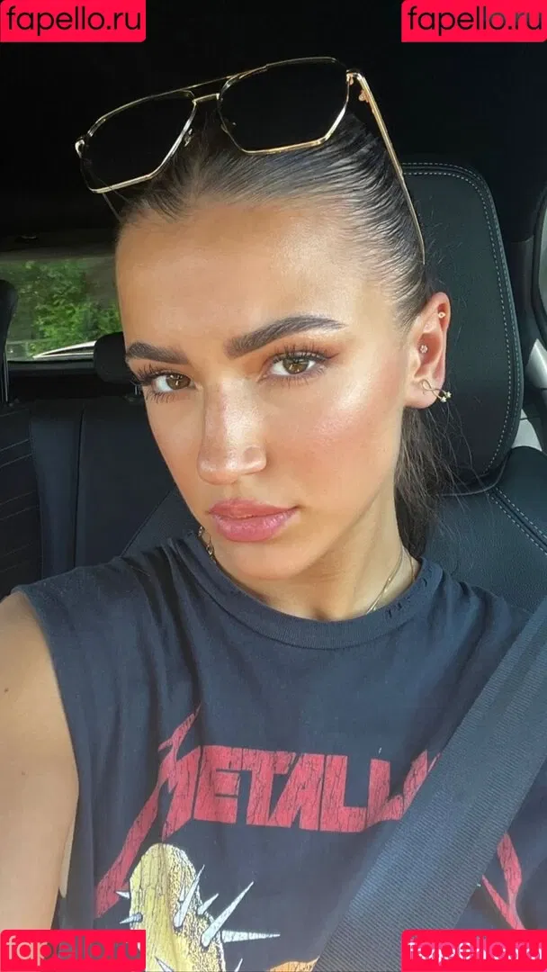 Joelle Marie Jaracz Onlyfans Photo Gallery 