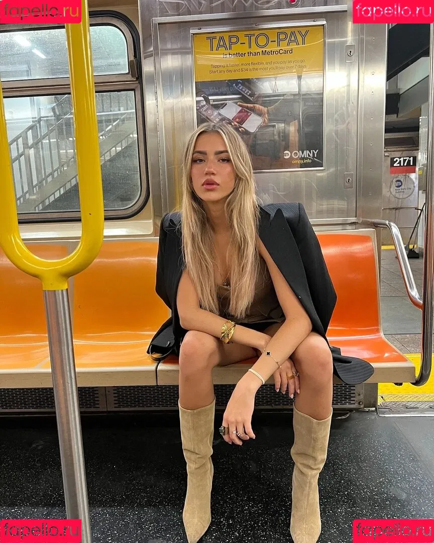 Joelle Marie Jaracz Onlyfans Photo Gallery 