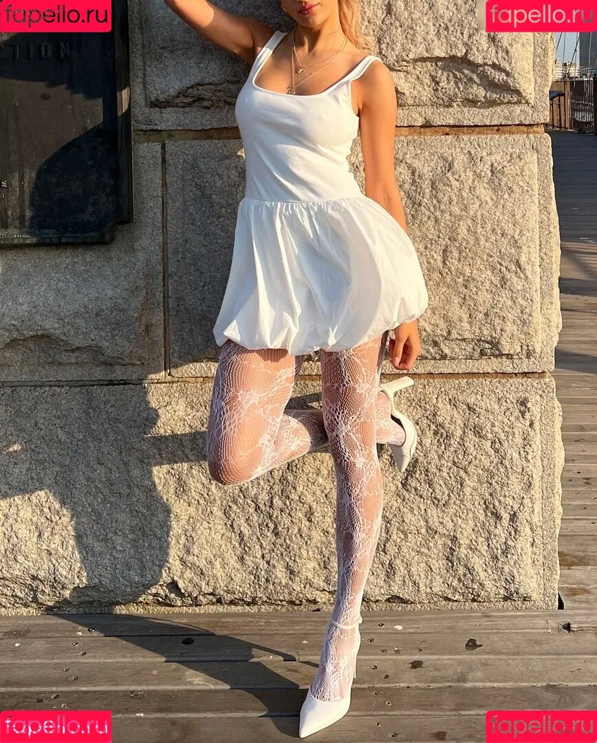Joelle Marie Jaracz Onlyfans Photo Gallery 