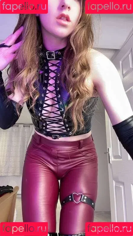 hollybenoir Onlyfans Photo Gallery 