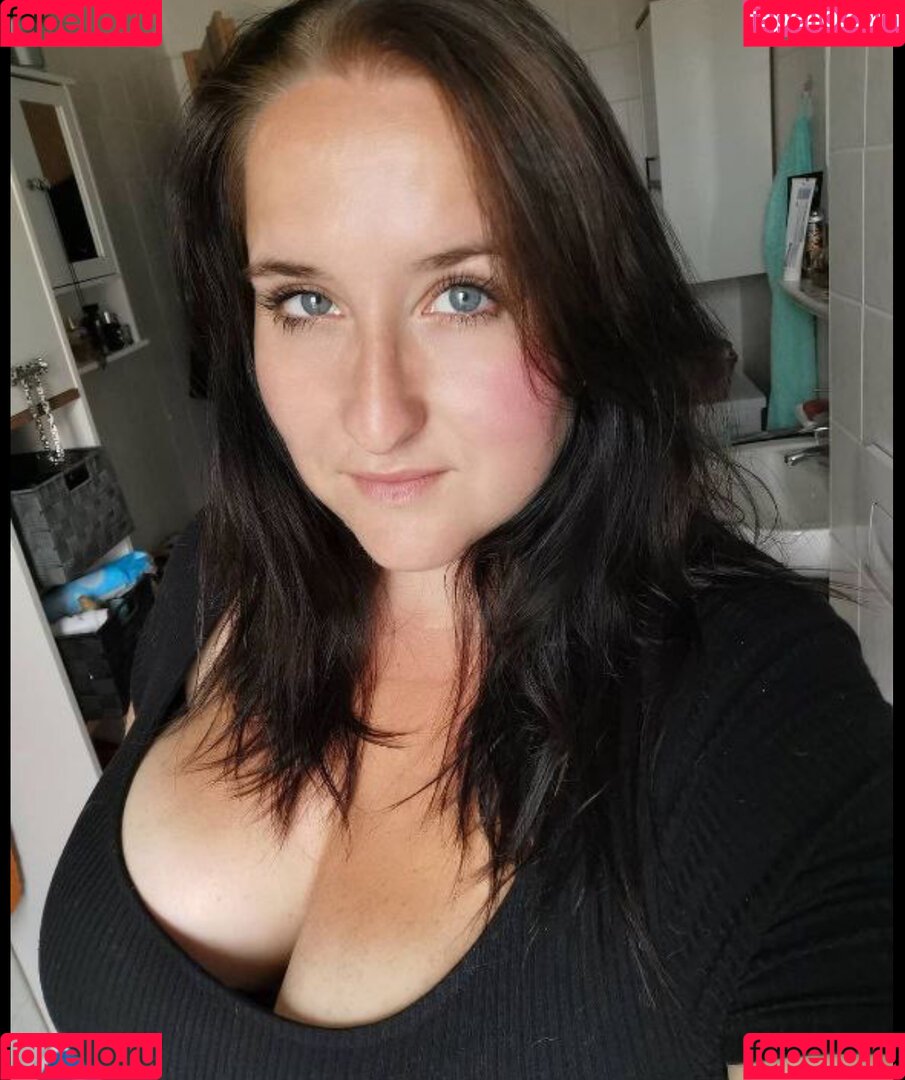 Wasstimmtdennbeidirnich Onlyfans Photo Gallery 