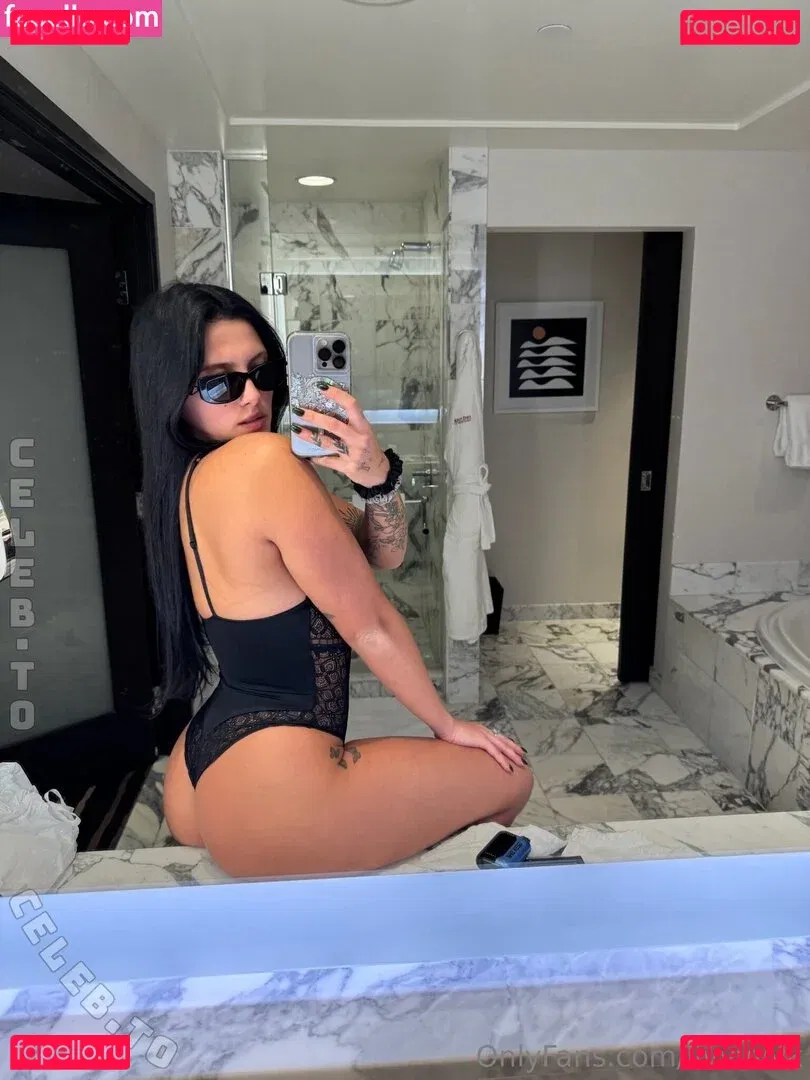 spicymichellex Onlyfans Photo Gallery 