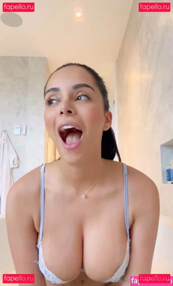 Vida Mochaa Onlyfans Photo Gallery 