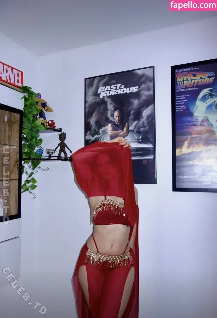 cheyennenauert Onlyfans Photo Gallery 