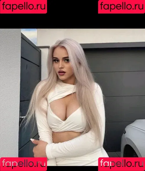 cheyennenauert Onlyfans Photo Gallery 