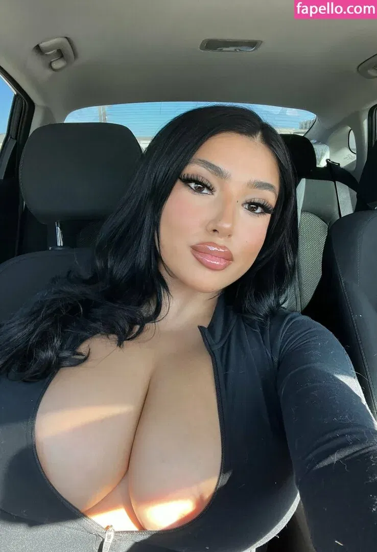 Yu Ling Wu Onlyfans Photo Gallery 