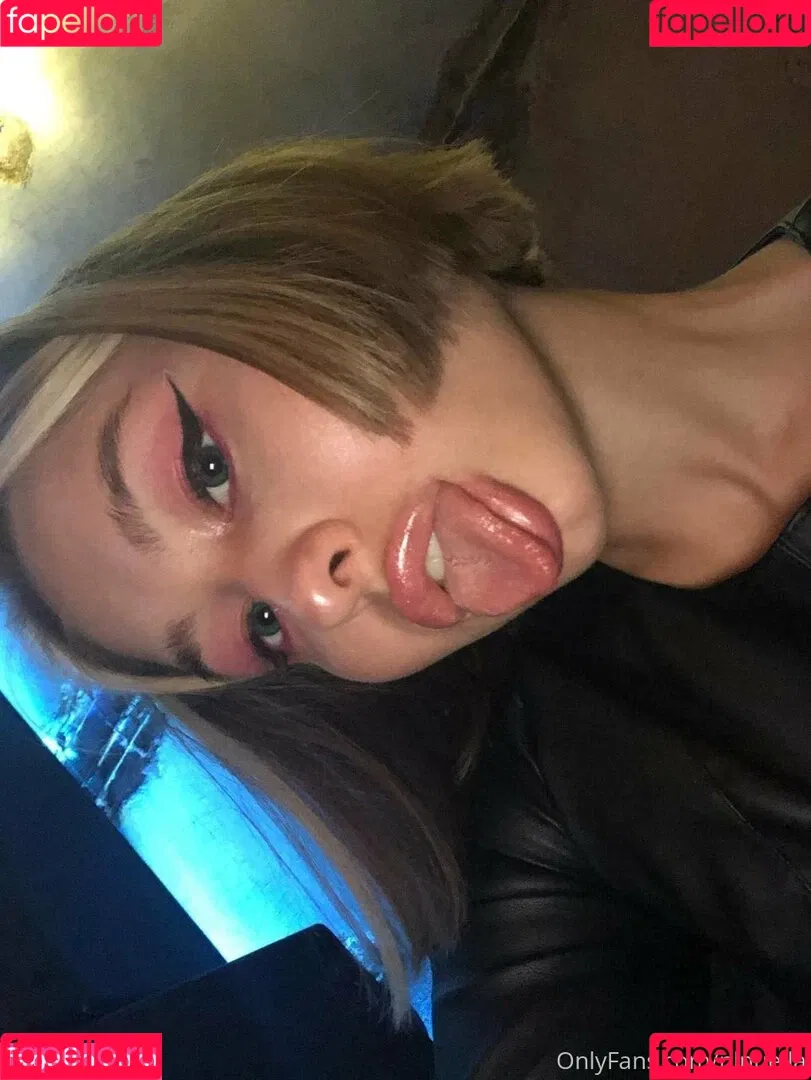 elllleeee Onlyfans Photo Gallery 