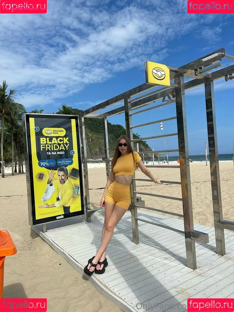 elllleeee Onlyfans Photo Gallery 