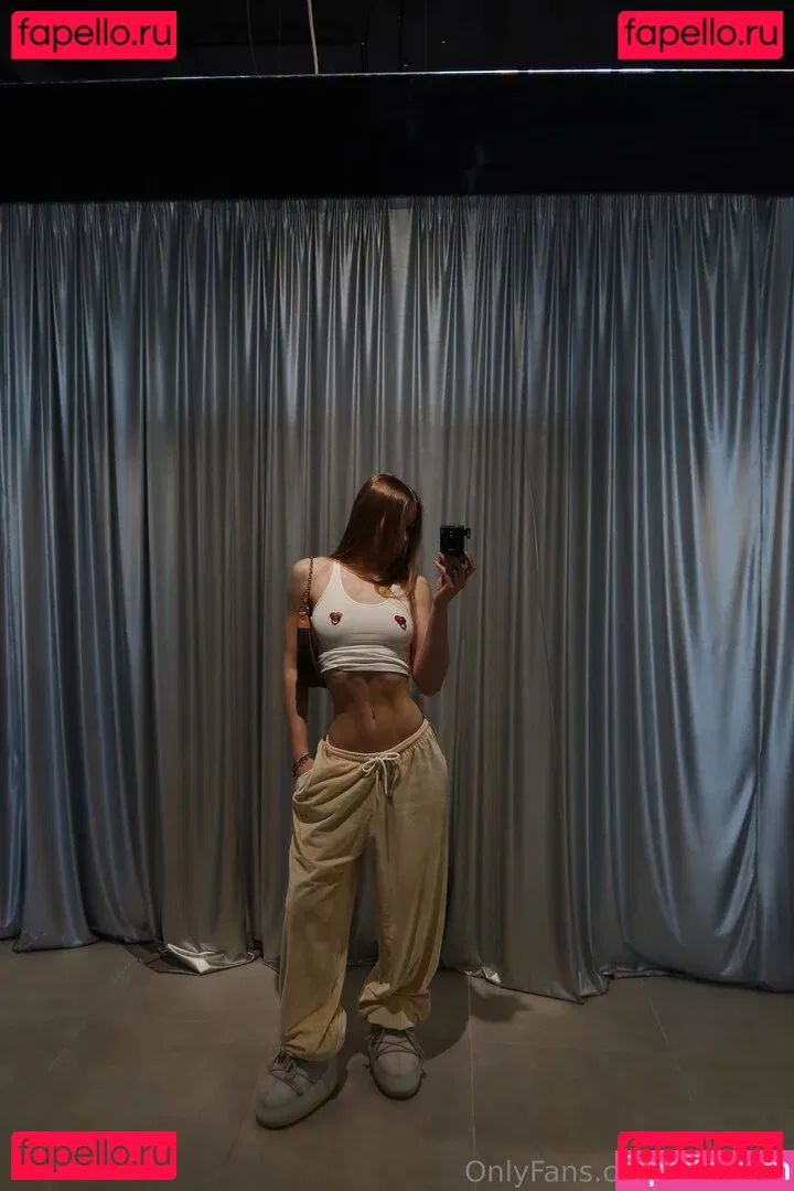 elllleeee Onlyfans Photo Gallery 