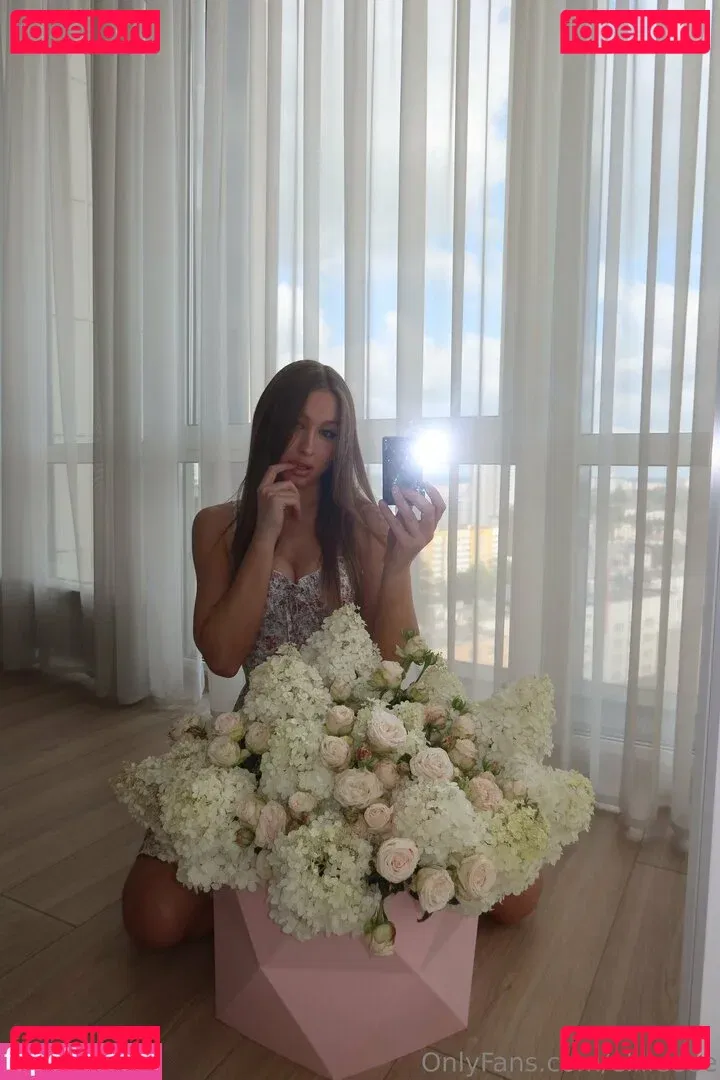 elllleeee Onlyfans Photo Gallery 