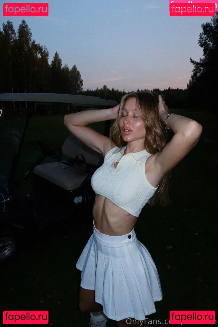 elllleeee Onlyfans Photo Gallery 