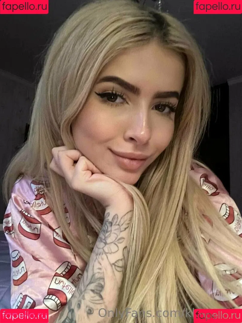 kkittyshy Onlyfans Photo Gallery 