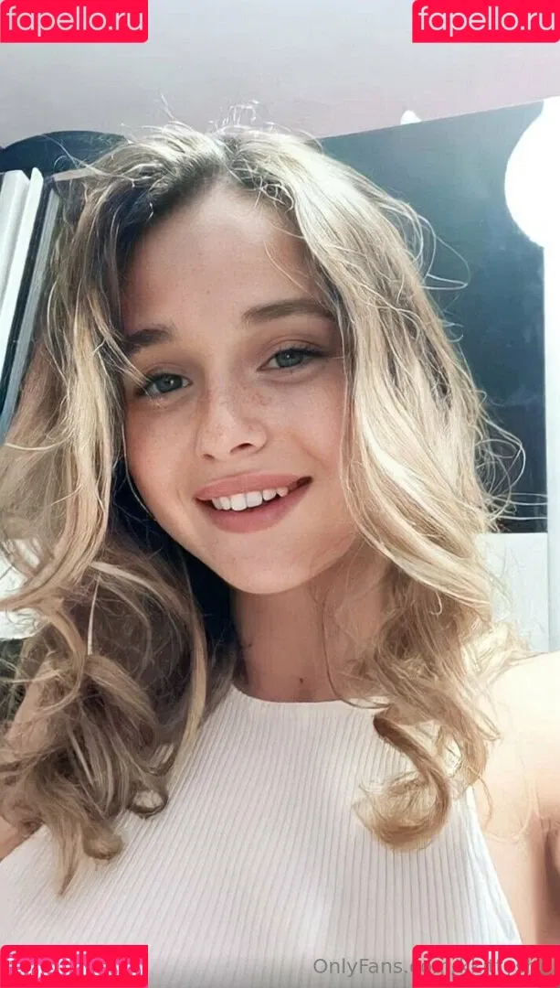 kkittyshy Onlyfans Photo Gallery 