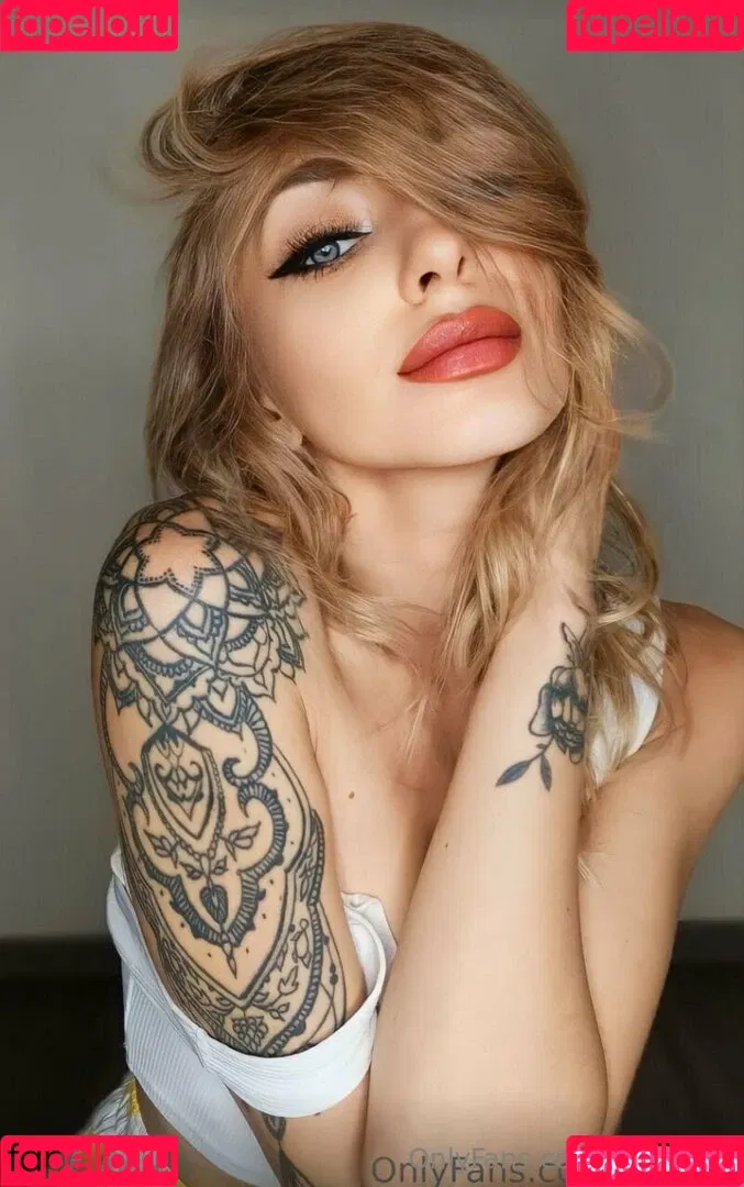 kkittyshy Onlyfans Photo Gallery 