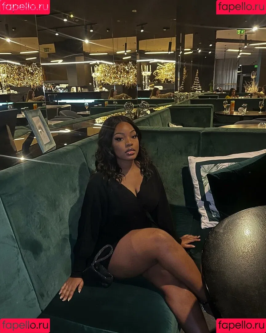 iamtawanaa Onlyfans Photo Gallery 