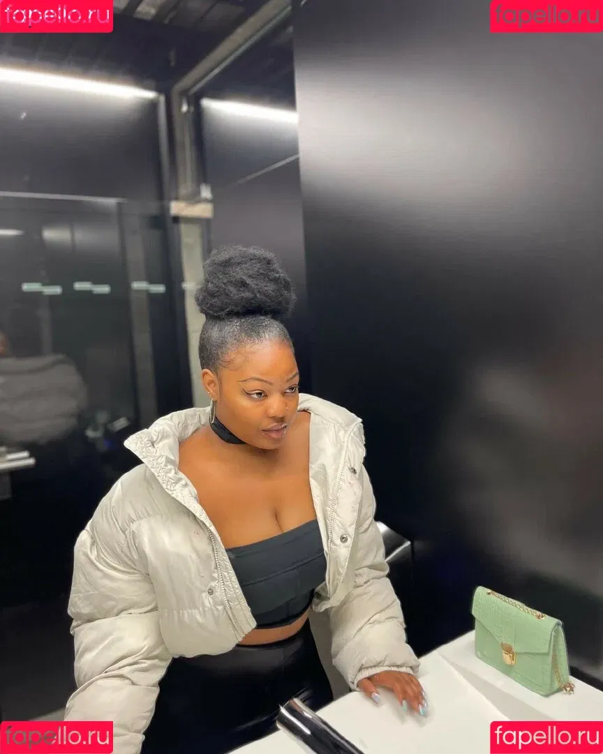 iamtawanaa Onlyfans Photo Gallery 