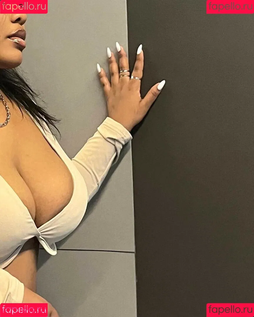 iamtawanaa Onlyfans Photo Gallery 