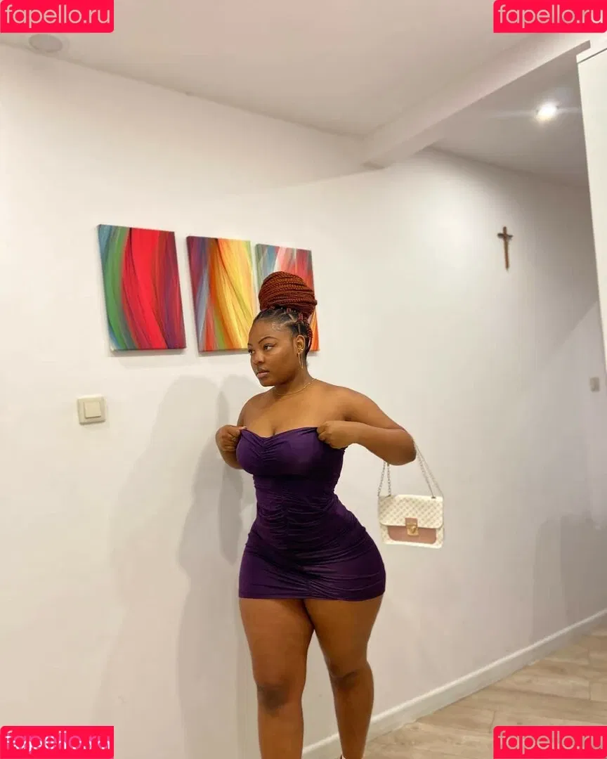iamtawanaa Onlyfans Photo Gallery 