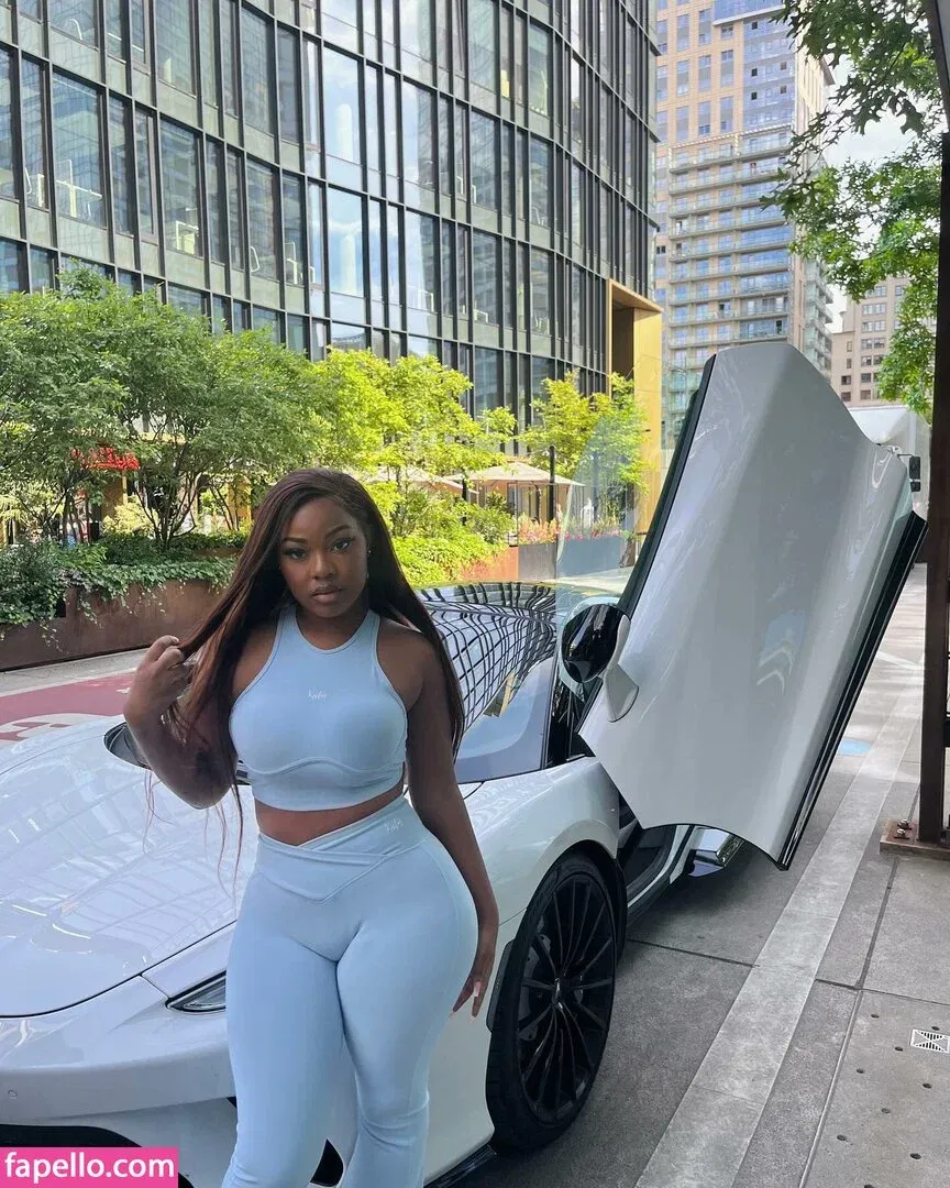 iamtawanaa Onlyfans Photo Gallery 