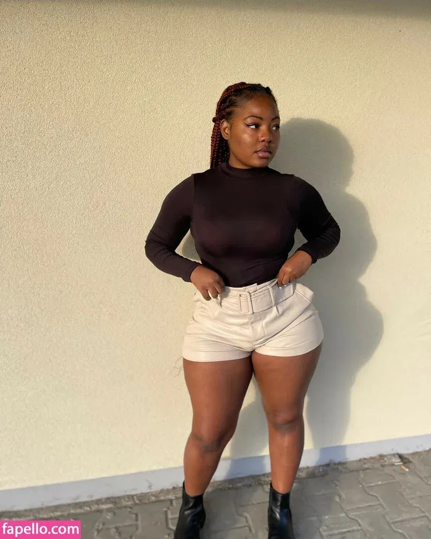 iamtawanaa Onlyfans Photo Gallery 