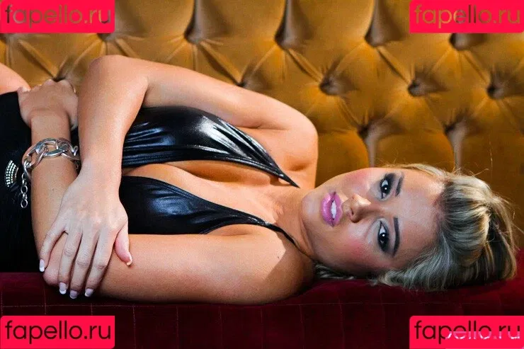Aryane Steinkopf Onlyfans Photo Gallery 
