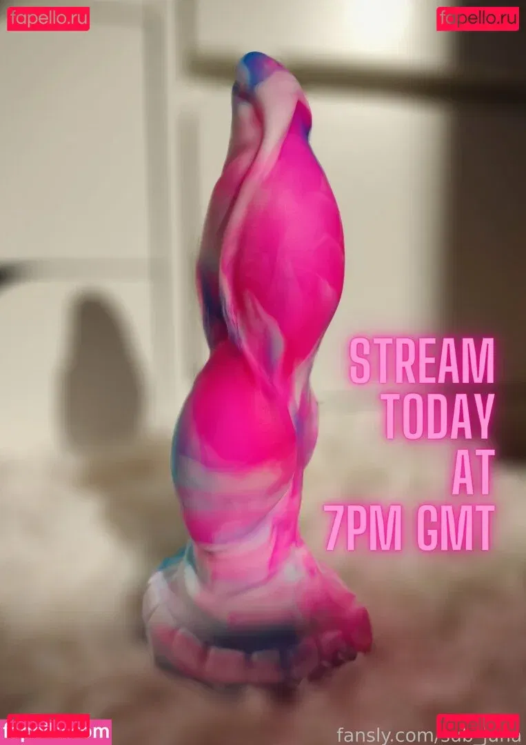 sub_juna Onlyfans Photo Gallery 