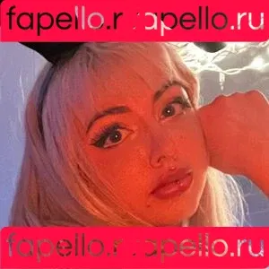 moon.faae Onlyfans Photo Gallery 